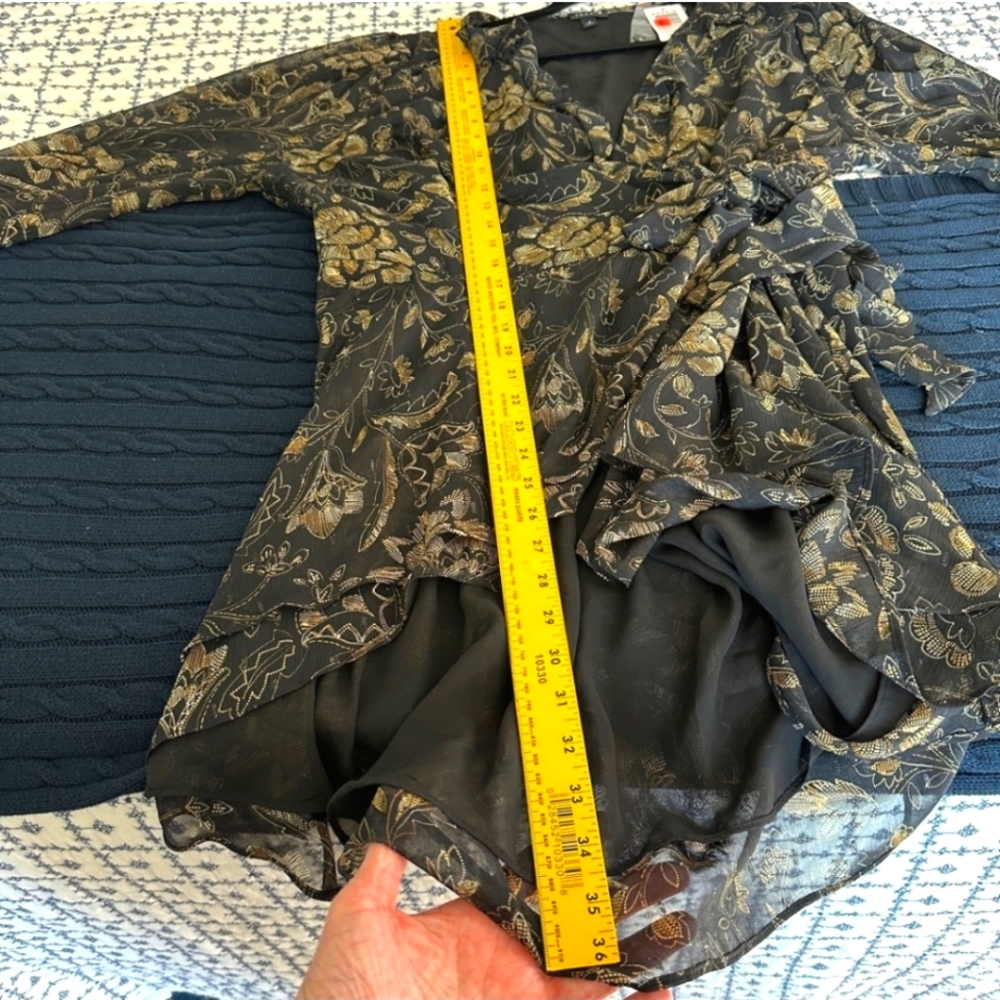 🏷️TORRID Chiffon Layered Tie Front Surplice Tunic Black Floral Blouse Size 1X - Picture 15 of 15